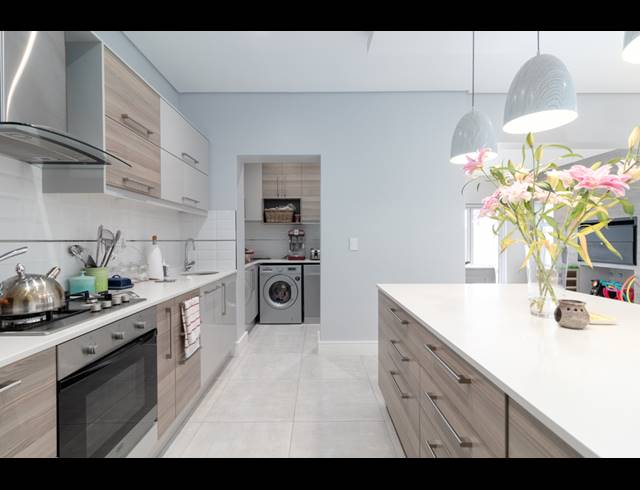 4 BEDROOM FREEHOLD FOR SALE IN SAGEWOOD